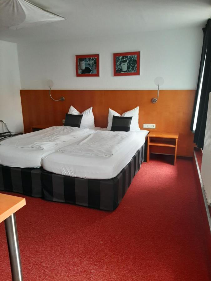 Sleep & Go! Self Service Rooms With Community Kitchen Nittel Eksteriør billede