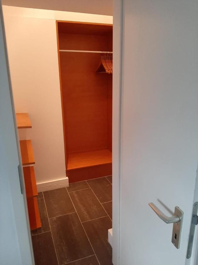 Sleep & Go! Self Service Rooms With Community Kitchen Nittel Eksteriør billede